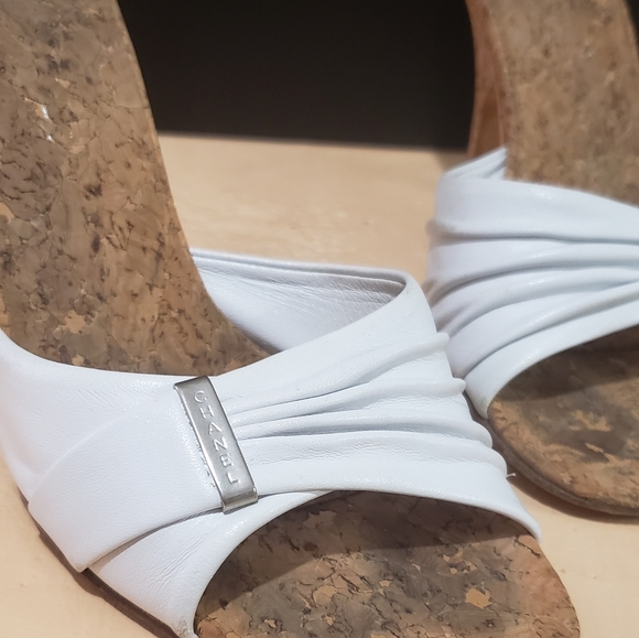 1️⃣8️⃣0️⃣Chanel heel sandals authentic - Picture 5 of 10